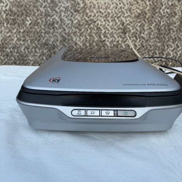 Epson Perfection 4490 PHOTO Desktop Scanner 4800 DPI With Cords TESTED WORKS - Picture 3 of 7